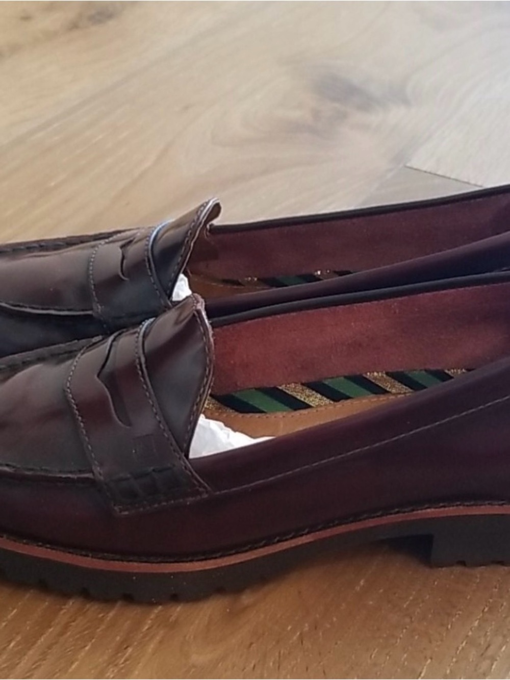 Sperry Windsor Cordovan Leather in NEW  condition Women's US 10 Penny Loafers